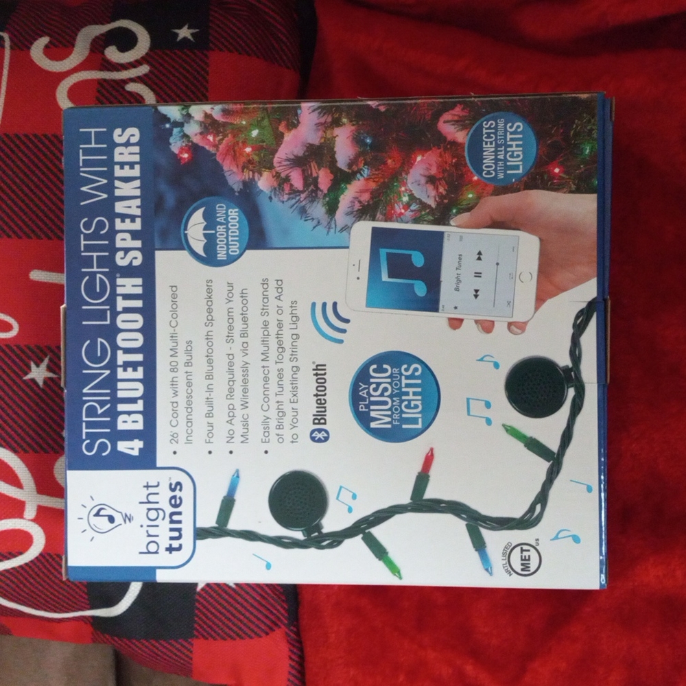 Bright Tunes Christmas string lights